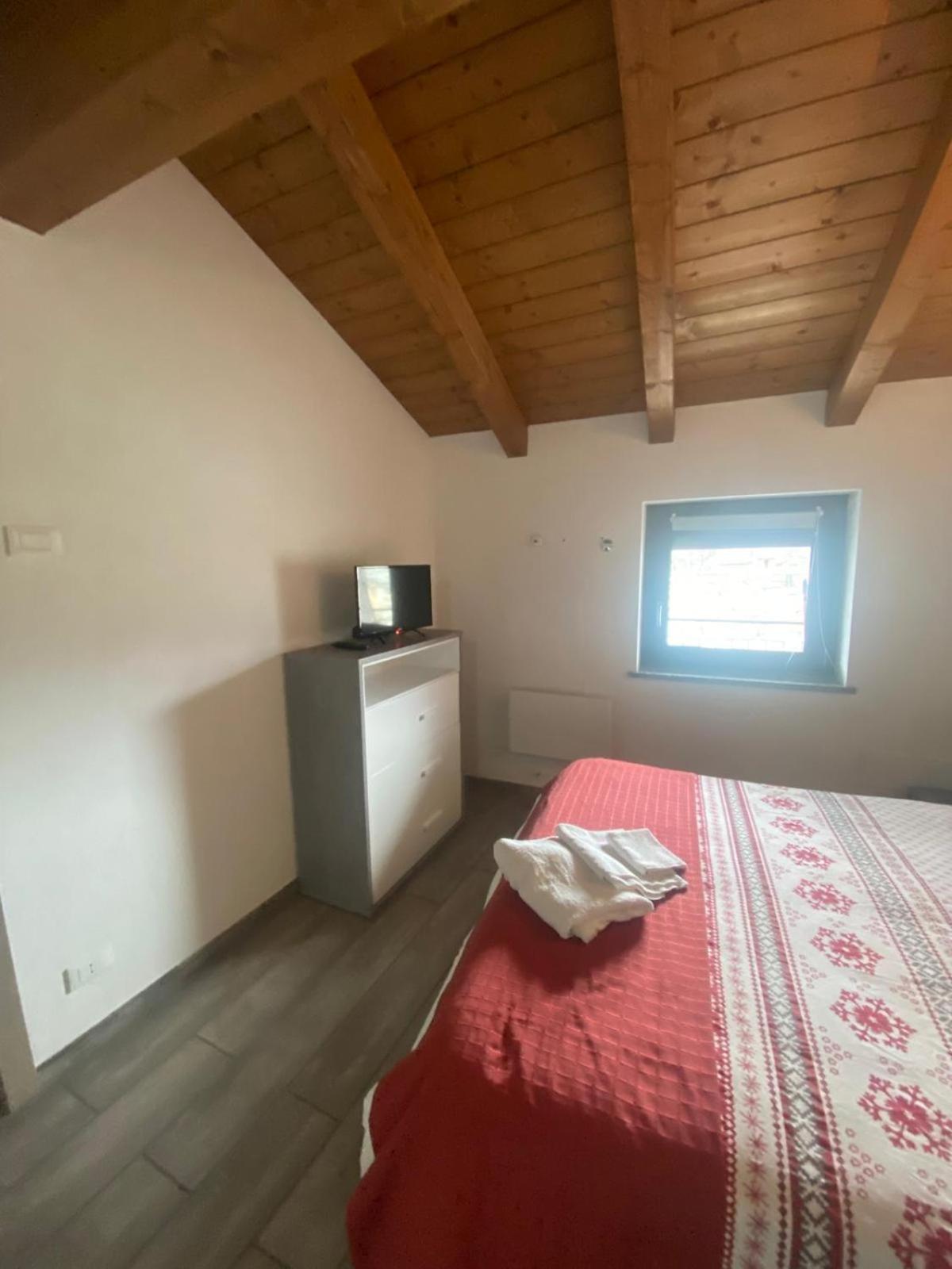 Apartments Il Delfino 奥斯塔 外观 照片